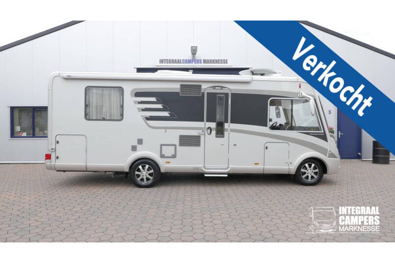 Hymer B 698 AUTOMAAT, 3.0 177 pk, Champagne, bovenkastjes cabine, Queensbed 0