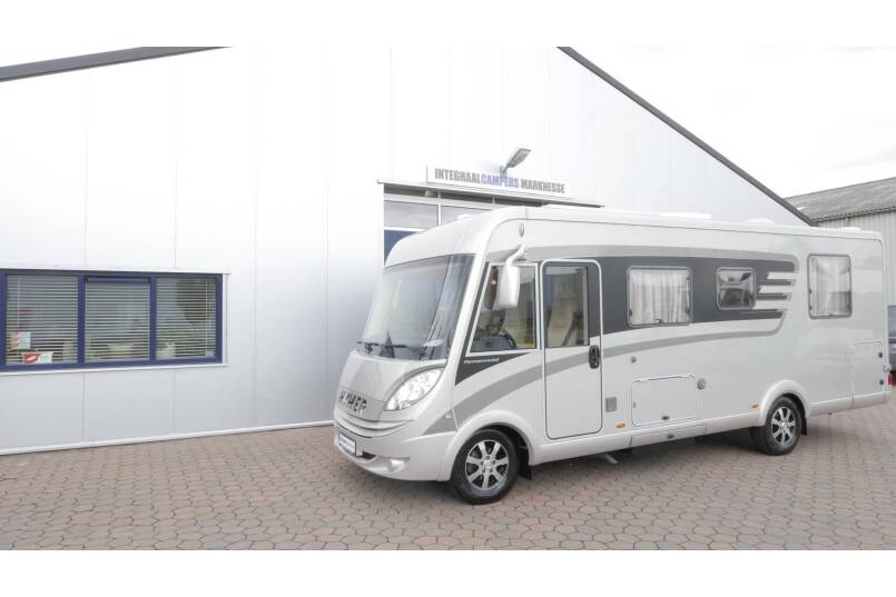 Hymer B 698 AUTOMAAT, 3.0 177 pk, Champagne, bovenkastjes cabine, Queensbed 43