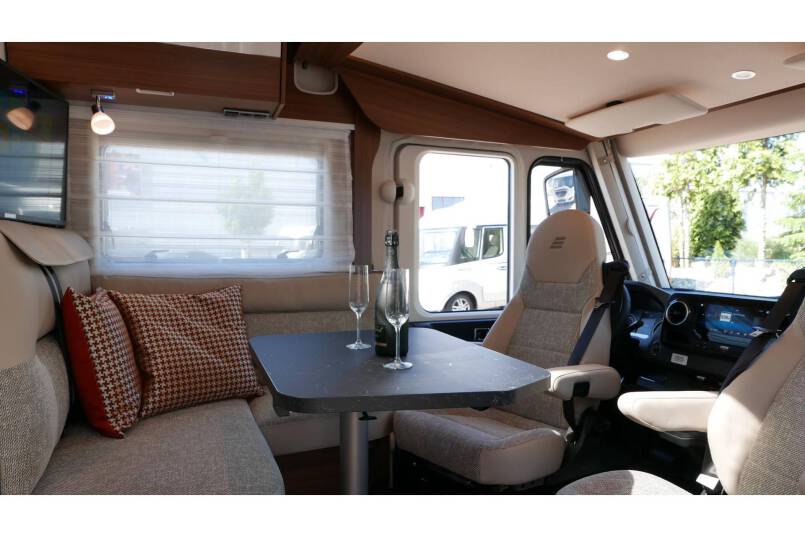 Hymer BMC I 580 9 G AUTOMAAT, 2 aparte bedden 24