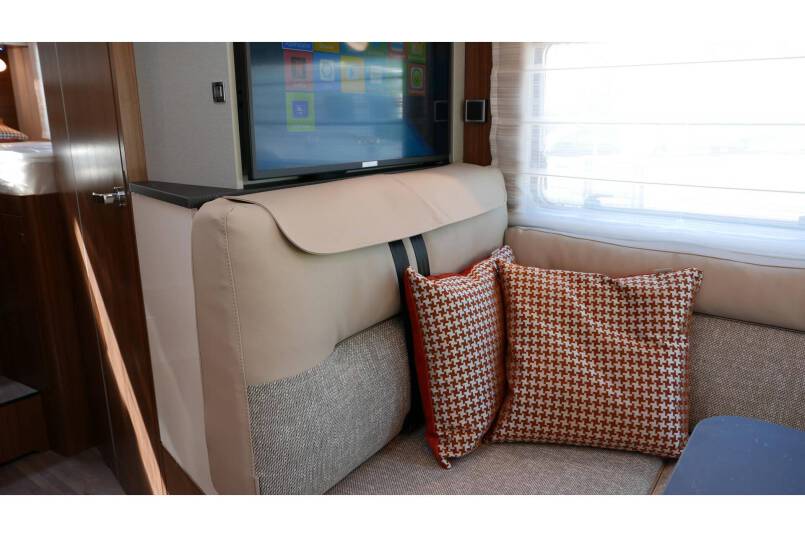 Hymer BMC I 580 9 G AUTOMAAT, 2 aparte bedden 29
