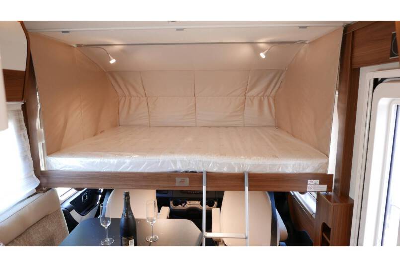 Hymer BMC I 580 9 G AUTOMAAT, 2 aparte bedden 44
