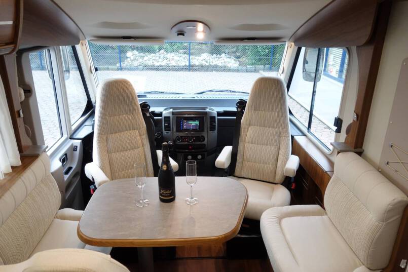 Hymer ML I 620 AUTOMAAT, 190 pk, 2 aparte bedden 18