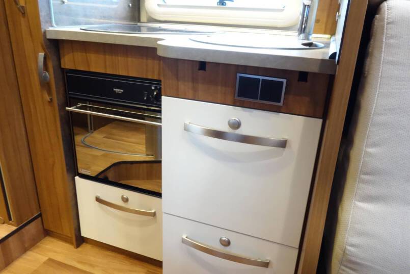 Hymer ML I 620 AUTOMAAT, 190 pk, 2 aparte bedden 25