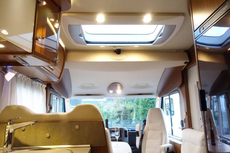 Hymer ML I 620 AUTOMAAT, 190 pk, 2 aparte bedden 37