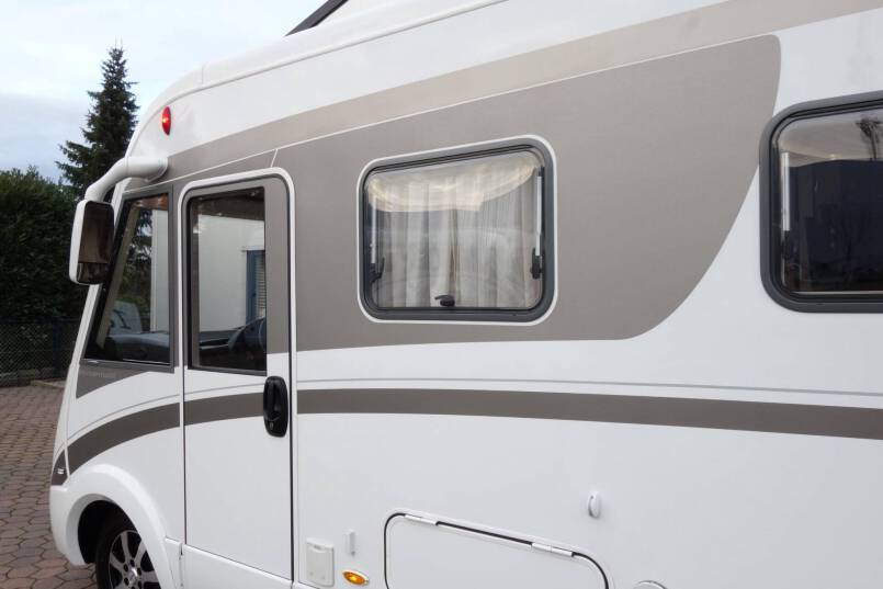 Hymer ML I 620 AUTOMAAT, 190 pk, 2 aparte bedden 7