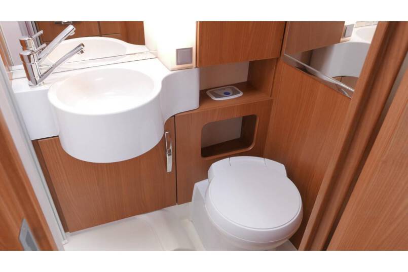 Hymer T 674 SL Star Edition, 2 aparte bedden, garage 31