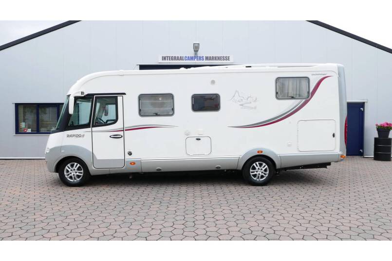 Rapido 9066 DF 150 pk, grote garage, 2 aparte bedden 2