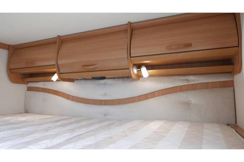 Rapido 9066 DF 150 pk, grote garage, 2 aparte bedden 31
