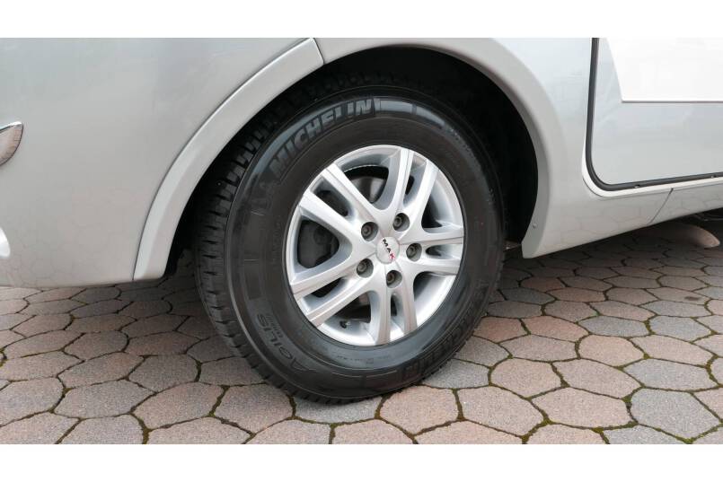Rapido 9066 DF 150 pk, grote garage, 2 aparte bedden 7