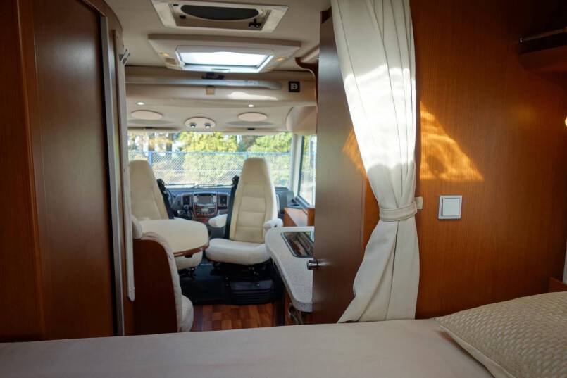 Hymer B 514 compacte 4 persoons met garage 31