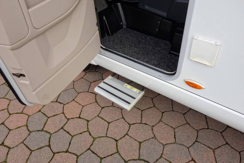 Hymer B 514 compacte 4 persoons met garage 7