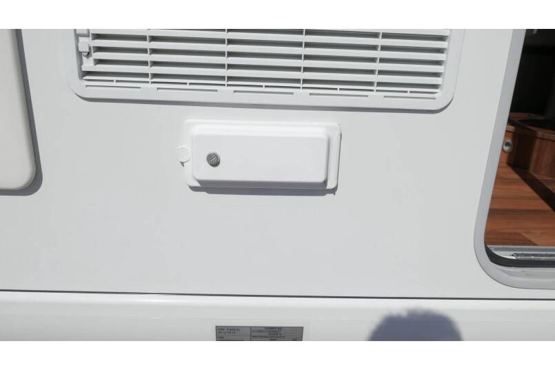 Hymer T 678 CL 180 pk AUTOMAAT MAXI chassis, 16’’ velgen, 2 aparte bedden 10