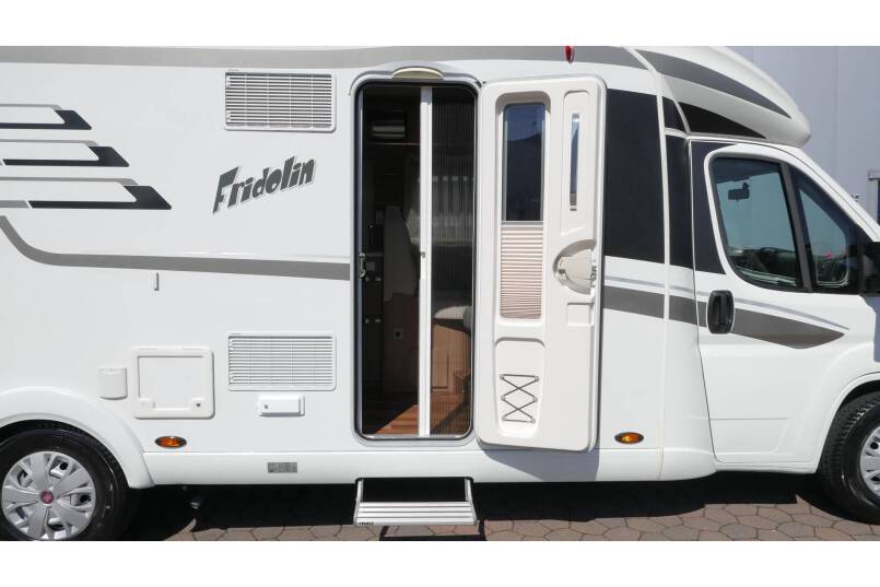 Hymer T 678 CL 180 pk AUTOMAAT MAXI chassis, 16’’ velgen, 2 aparte bedden 11
