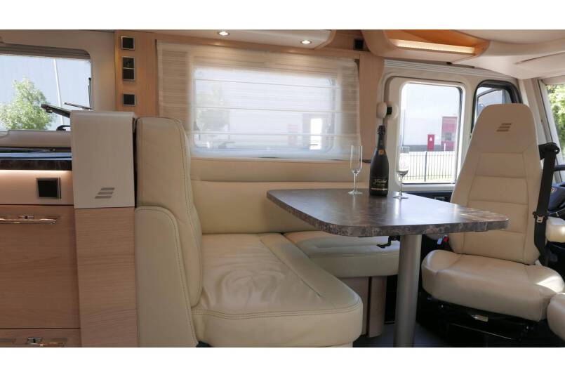 Hymer B 704 SL SupremeLine AUTOMAAT, 180 pk, 2 aparte bedden 22