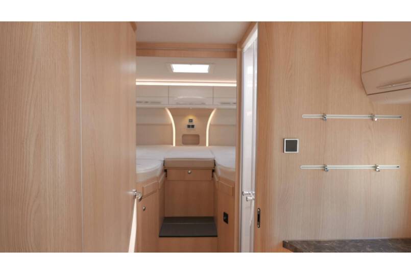 Hymer B 704 SL SupremeLine AUTOMAAT, 180 pk, 2 aparte bedden 30
