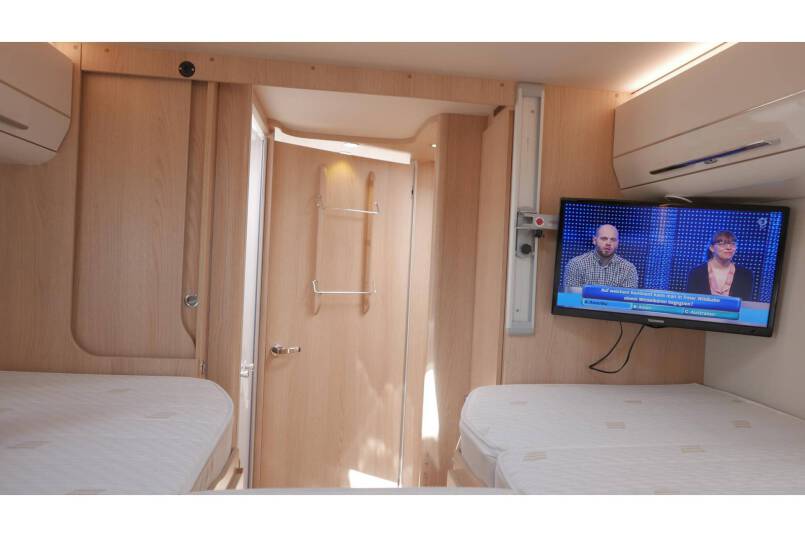 Hymer B 704 SL SupremeLine AUTOMAAT, 180 pk, 2 aparte bedden 35