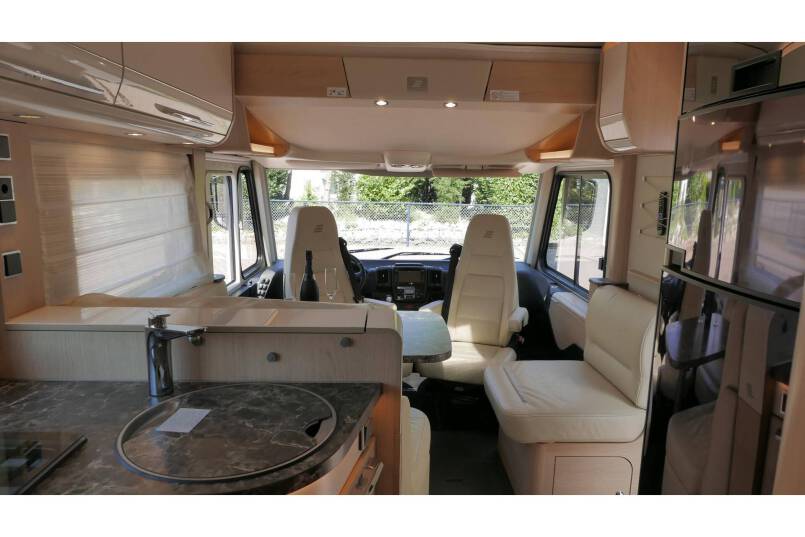Hymer B 704 SL SupremeLine AUTOMAAT, 180 pk, 2 aparte bedden 39