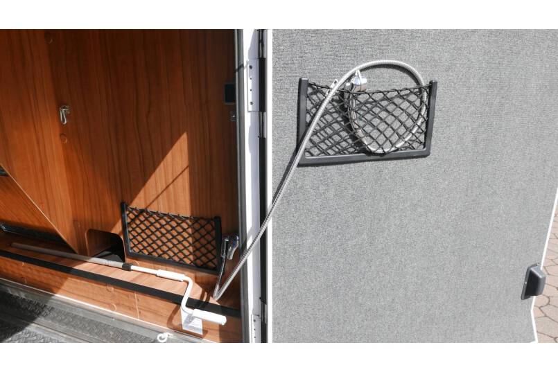 Hymer B 678 Experience AUTOMAAT, 180 pk, bovenkastjes 9
