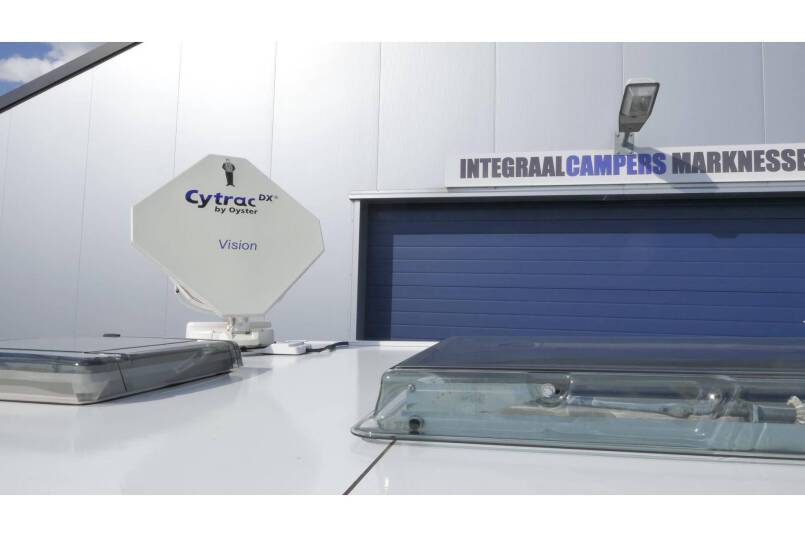 Hymer B 678 Experience AUTOMAAT, 180 pk, bovenkastjes 38