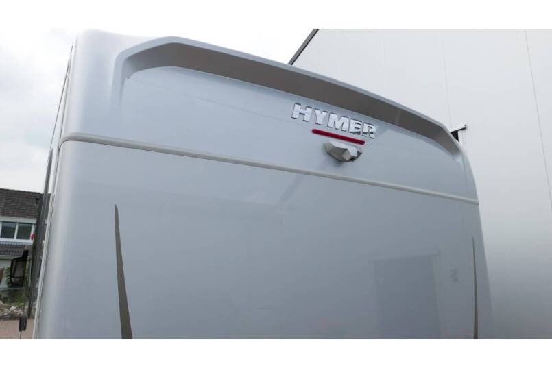 Hymer BMC I 690 9G AUTOMAAT, Cristal-Zilver, Queensbed 10