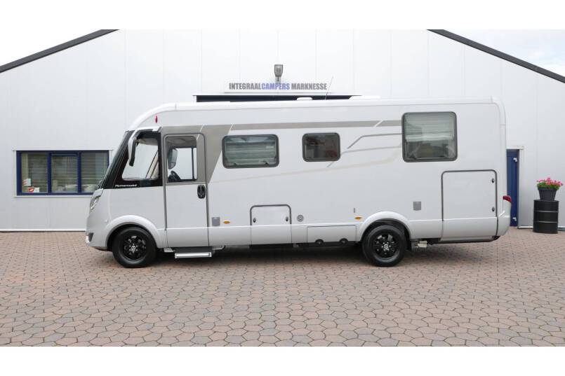 Hymer BMC I 690 9G AUTOMAAT, Cristal-Zilver, Queensbed 2