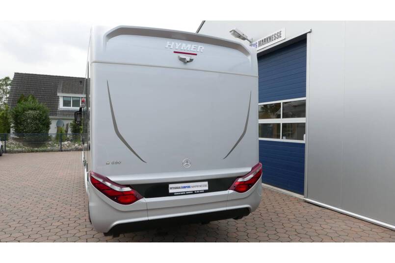 Hymer BMC I 690 9G AUTOMAAT, Cristal-Zilver, Queensbed 3