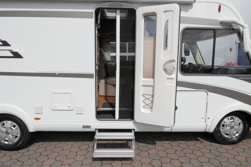 Hymer B 588 PL AUTOMAAT 3.0 177 PK, 4 kringsluchtvering 12