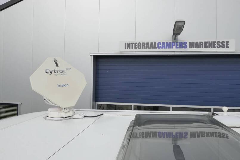 Hymer B 588 PL AUTOMAAT 3.0 177 PK, 4 kringsluchtvering 41