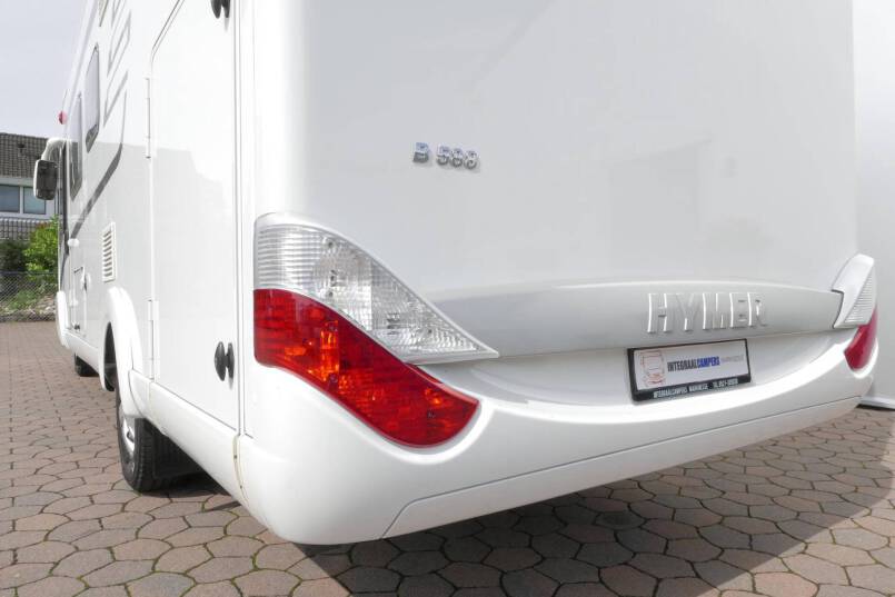 Hymer B 588 PL AUTOMAAT 3.0 177 PK, 4 kringsluchtvering 8