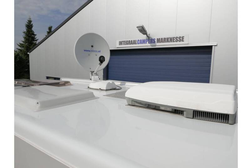 Hymer B 674 G L-zit, enkele bedden, grote garage 25