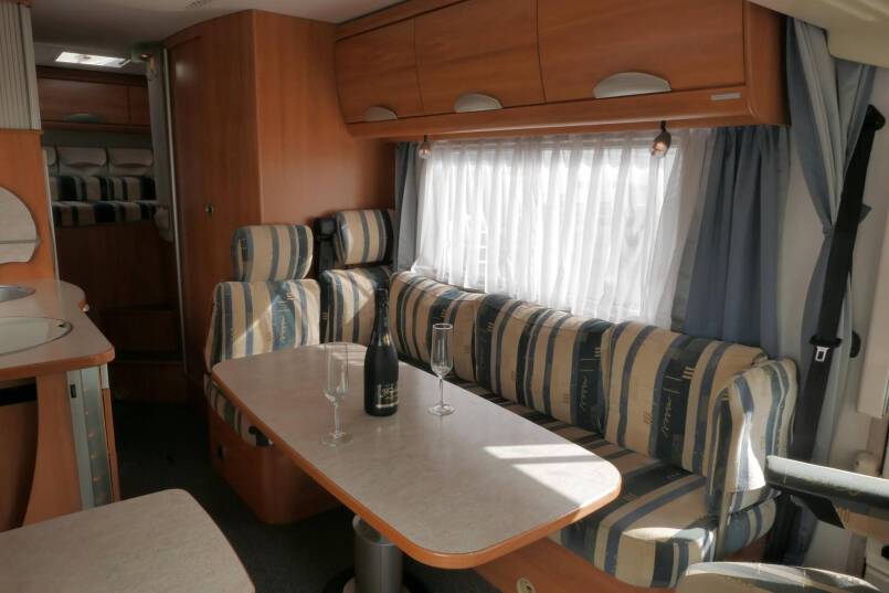 Hymer B 624 G L-zit, garage, zeldzame uitvoering 24