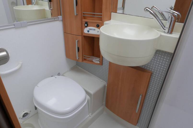 Hymer B 624 G L-zit, garage, zeldzame uitvoering 32