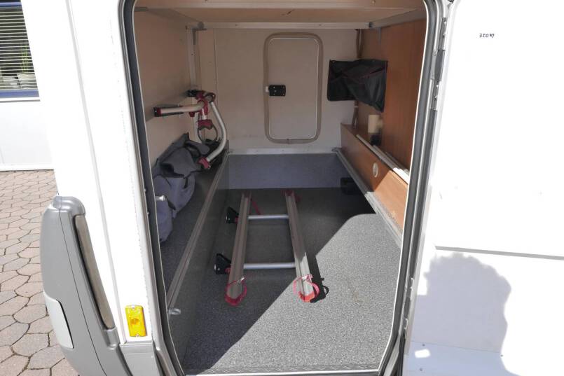 Hymer B 624 G L-zit, garage, zeldzame uitvoering 8