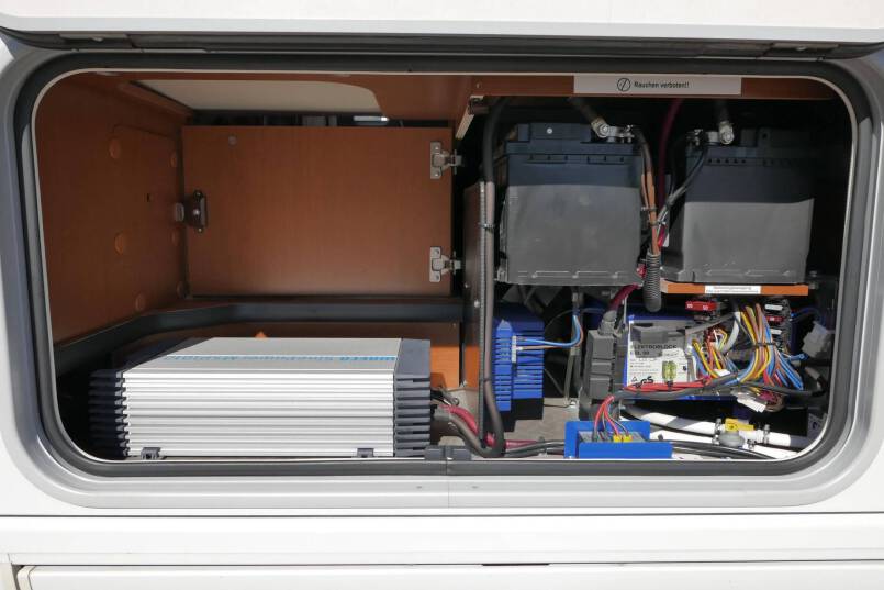 Hymer B 578 bovenkastjes, 3.0 177pk, lengte bedden 9