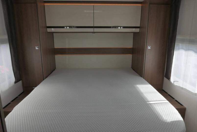 Dethleffs Trend t7057 Queensbed+hefbed 5 slaapplaatsen 29