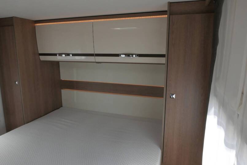 Dethleffs Trend t7057 Queensbed+hefbed 5 slaapplaatsen 33