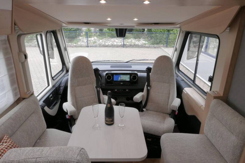 hymer BMC I 600 Mercedes Benz, AUTOMAAT, 2 aparte bedden 20