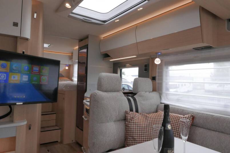 hymer BMC I 600 Mercedes Benz, AUTOMAAT, 2 aparte bedden 25