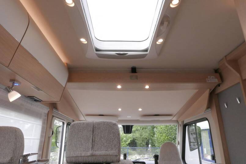 hymer BMC I 600 Mercedes Benz, AUTOMAAT, 2 aparte bedden 38