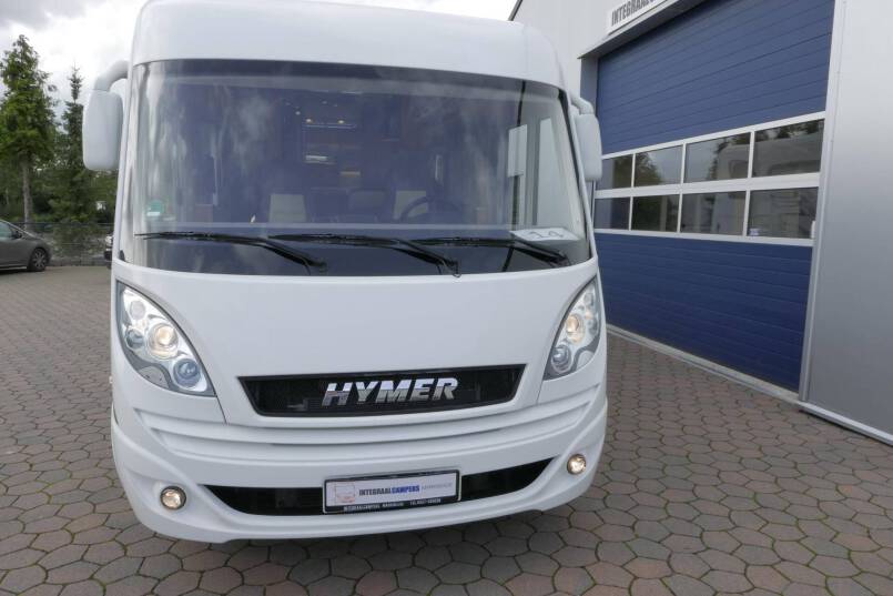 Hymer B 678 Hymer  B 678 3.0 AUTOMAAT 177 pk bovenkastjes 1