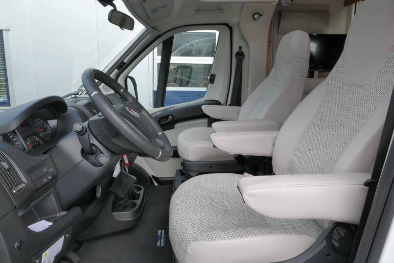 Hymer T 678 CL Hymer  T 678 CL AUTOMAAT, AL-KO Maxi, lengte bedden 15