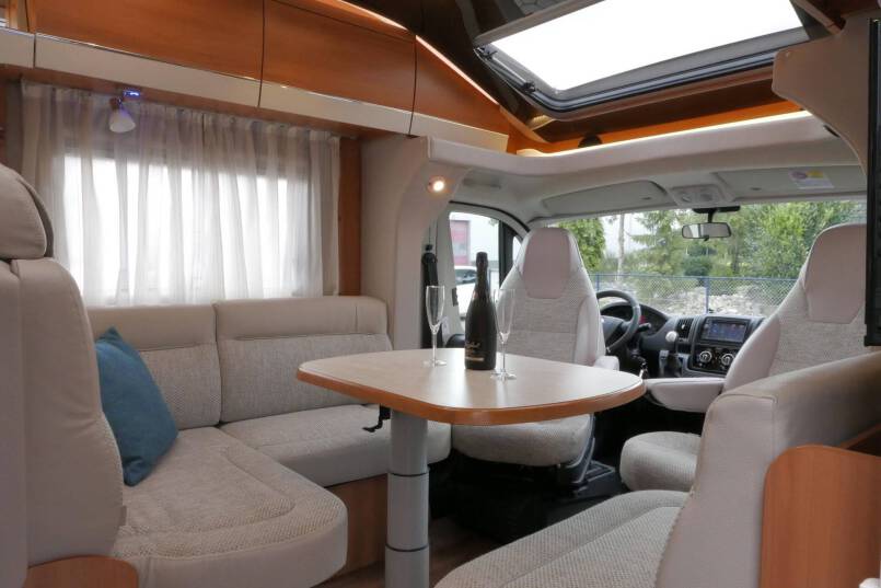 Hymer T 678 CL Hymer  T 678 CL AUTOMAAT, AL-KO Maxi, lengte bedden 20