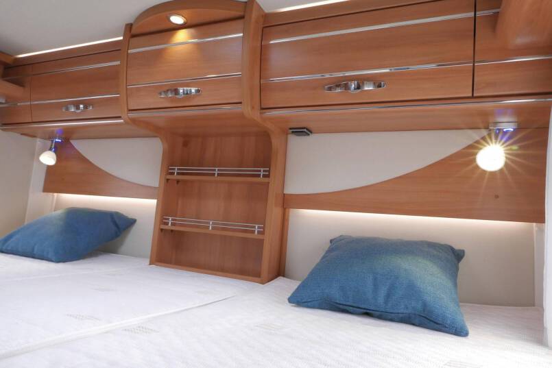 Hymer T 678 CL Hymer  T 678 CL AUTOMAAT, AL-KO Maxi, lengte bedden 31