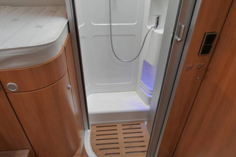 Hymer T 678 CL Hymer  T 678 CL AUTOMAAT, AL-KO Maxi, lengte bedden 35