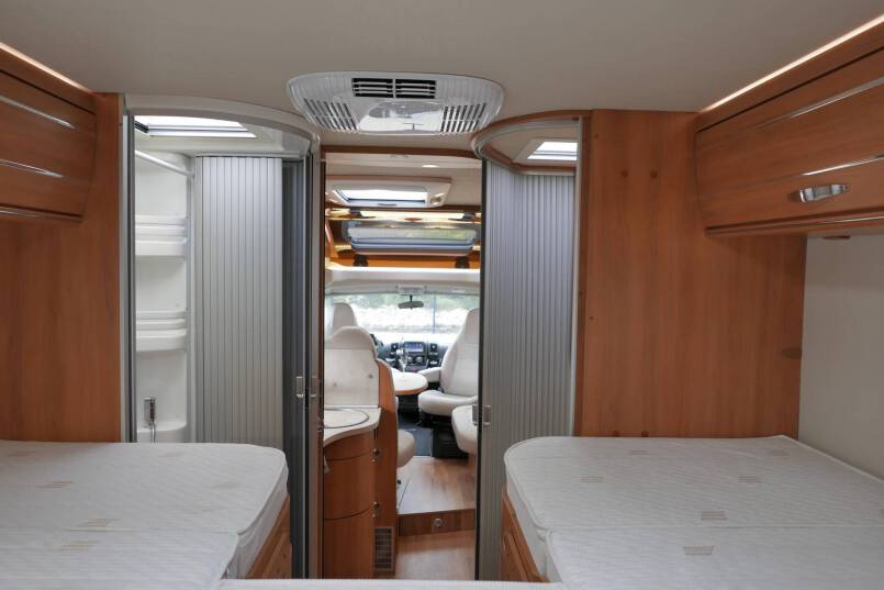 Hymer T 678 CL Hymer  T 678 CL AUTOMAAT, AL-KO Maxi, lengte bedden 36