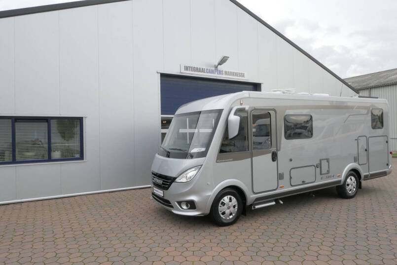 Hymer Exsis I 588 Crystal Zilver Hymer  Exsis I 588 Crystal Zilver AUTOMAAT, bovenkastjes, vol optie 41
