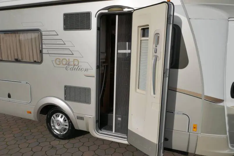 Hymer  T 654 SL Gold Edition  laag bed, incl. luchtvering 10