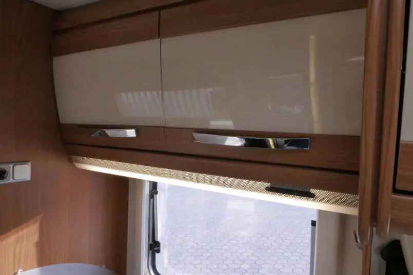 Hymer  T 654 SL Gold Edition  laag bed, incl. luchtvering 27
