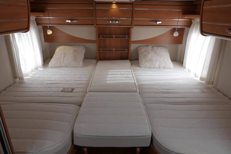 Hymer T 678 CL  AL-KO MAXI, 180pk, enkele bedden 30