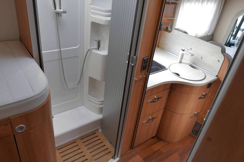 Hymer T 678 CL  AL-KO MAXI, 180pk, enkele bedden 39